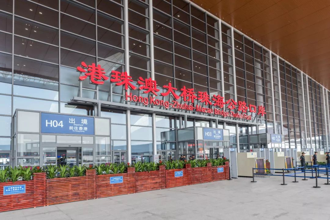 不惧盐雾、台风的自动门，港珠澳大桥松下自动门案例